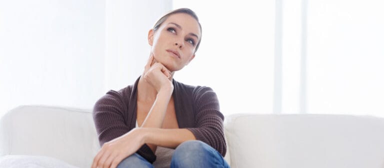 ¿Necesitas terapia hormonal en la menopausia? Beneficios, riesgos y alternativas